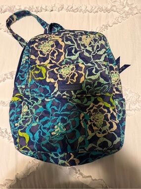 Vera Bradley Sling Floating Garden  Blue Floral Bag Floral Quilted Sling Bag Vera Bradley Cargo Sling Floral Bags & Handbags for Women  main image 3